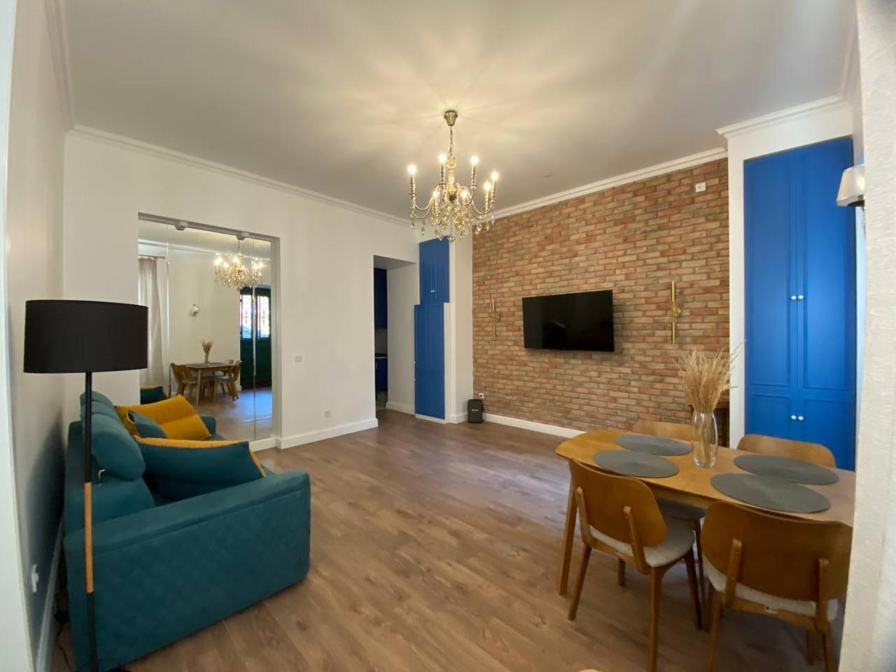 Apartments Margarita Tbilisi ภายนอก รูปภาพ